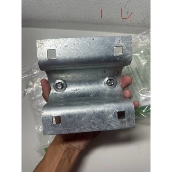 Stationary Dock Heavy Duty Side Leg Pipe Holder Part # DE86101F - Picture 2 of 2